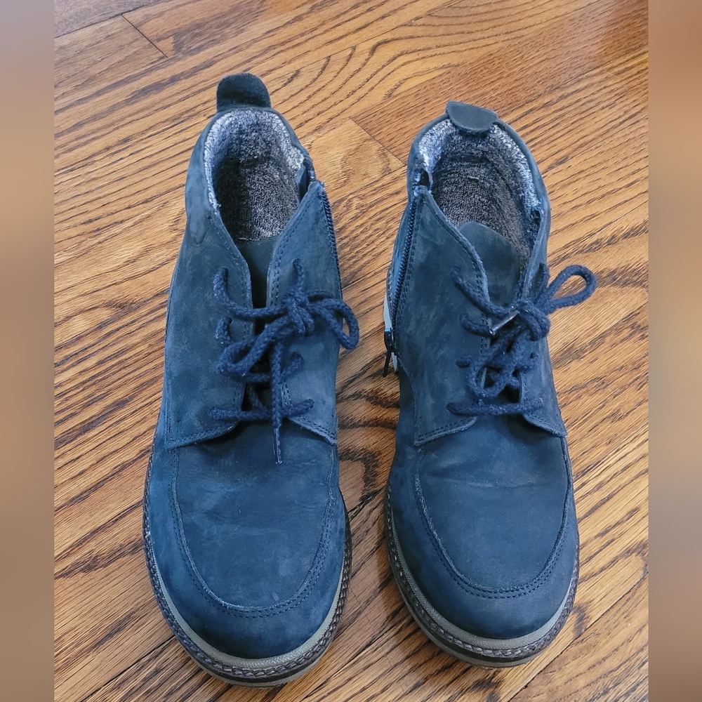 Zara boys blue suede boots size 35 (US 3.5)